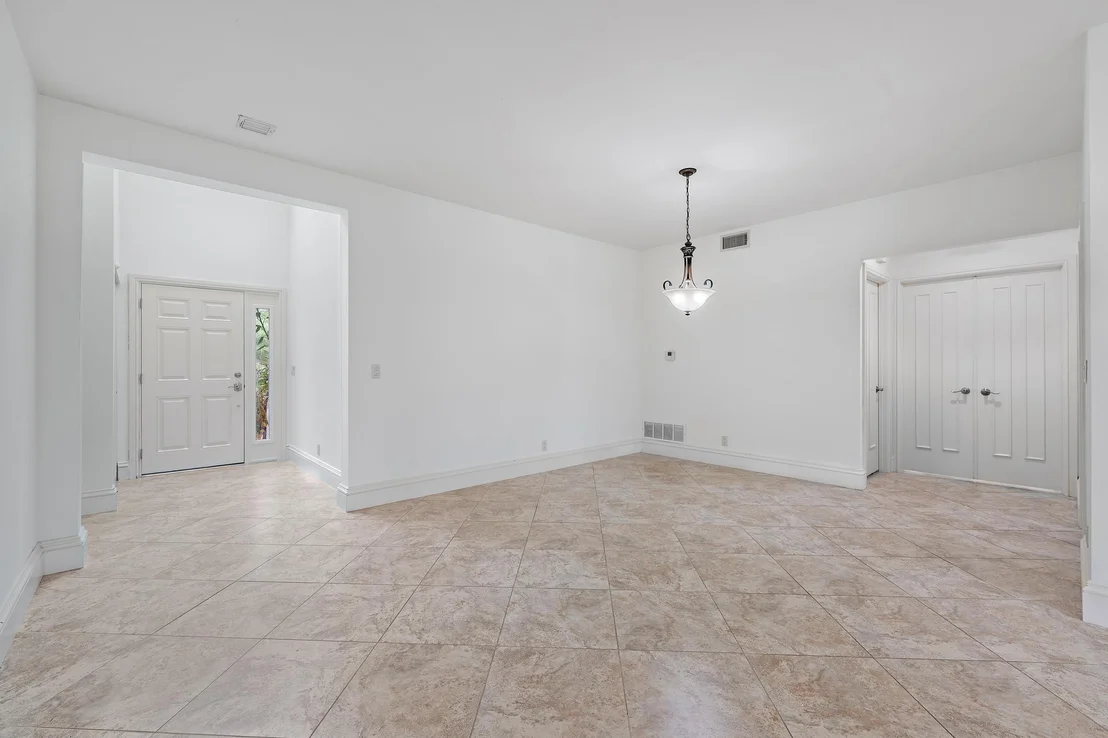 Photo of 1504 Captains Way