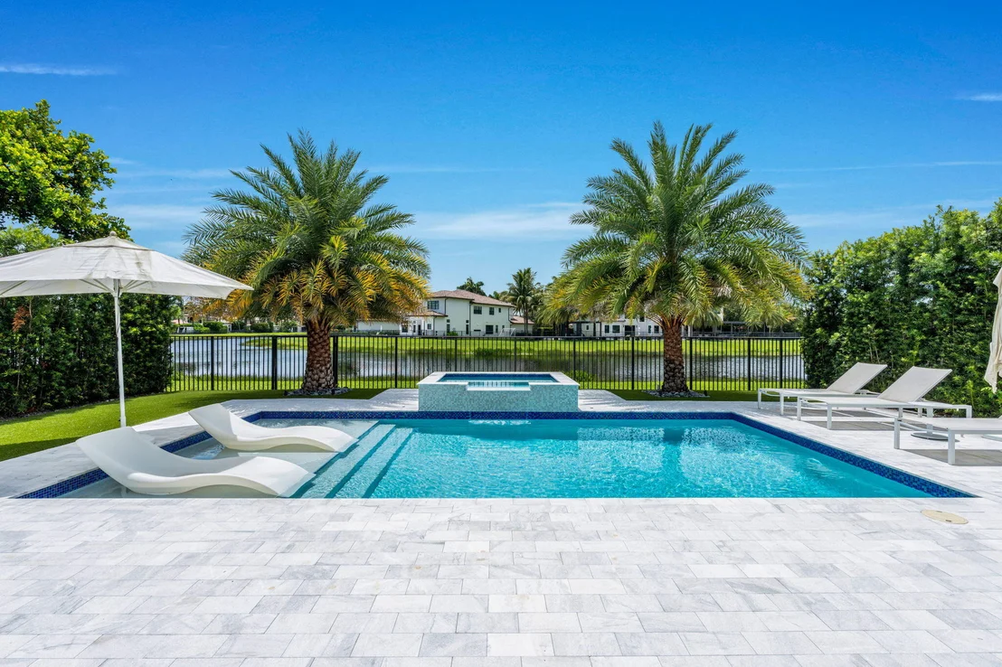 Photo of 16813 PAVILION Way