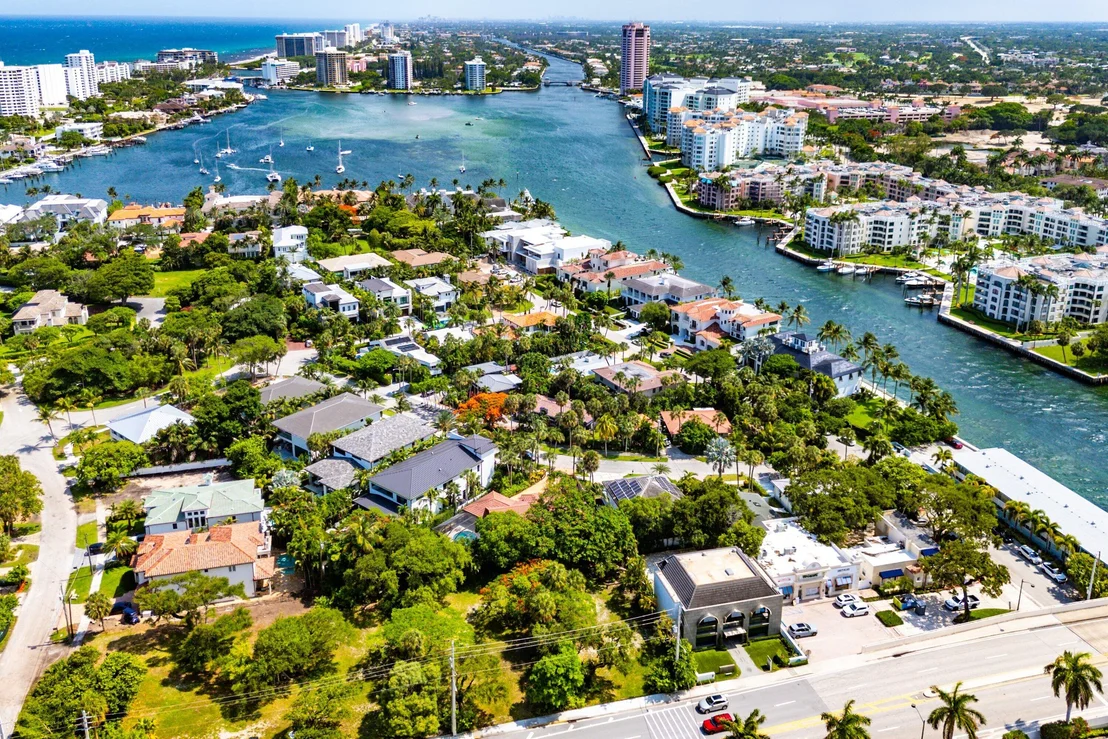 Photo of 742 PARK Drive W