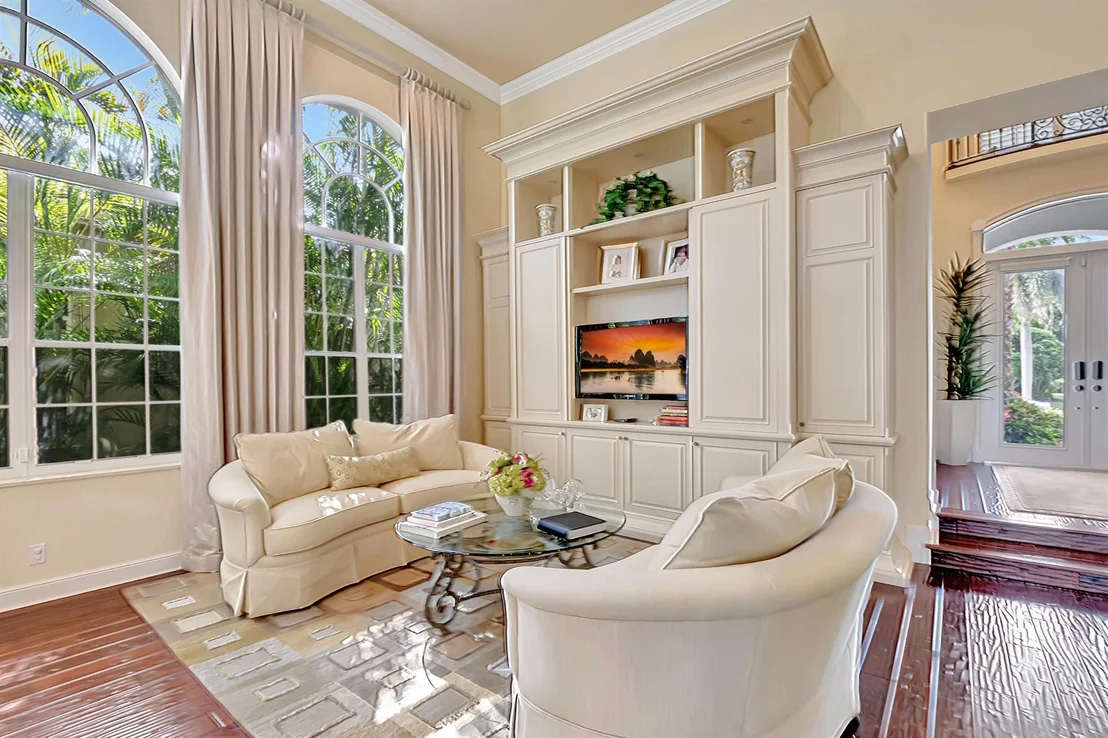 Photo of 4162 NW Briarcliff Circle