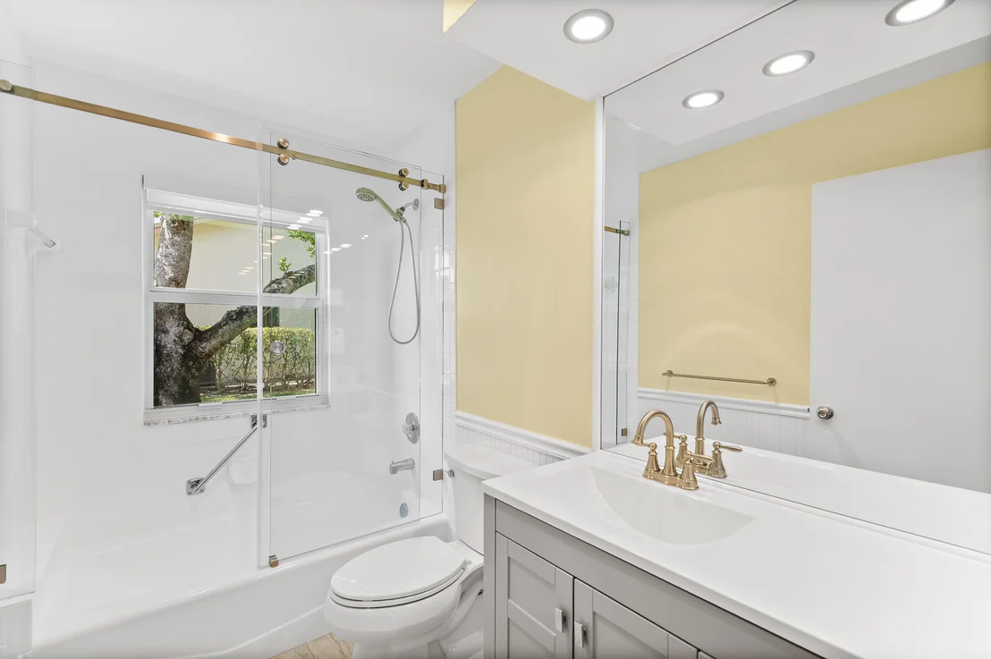 Photo of 2685 Riviera Drive