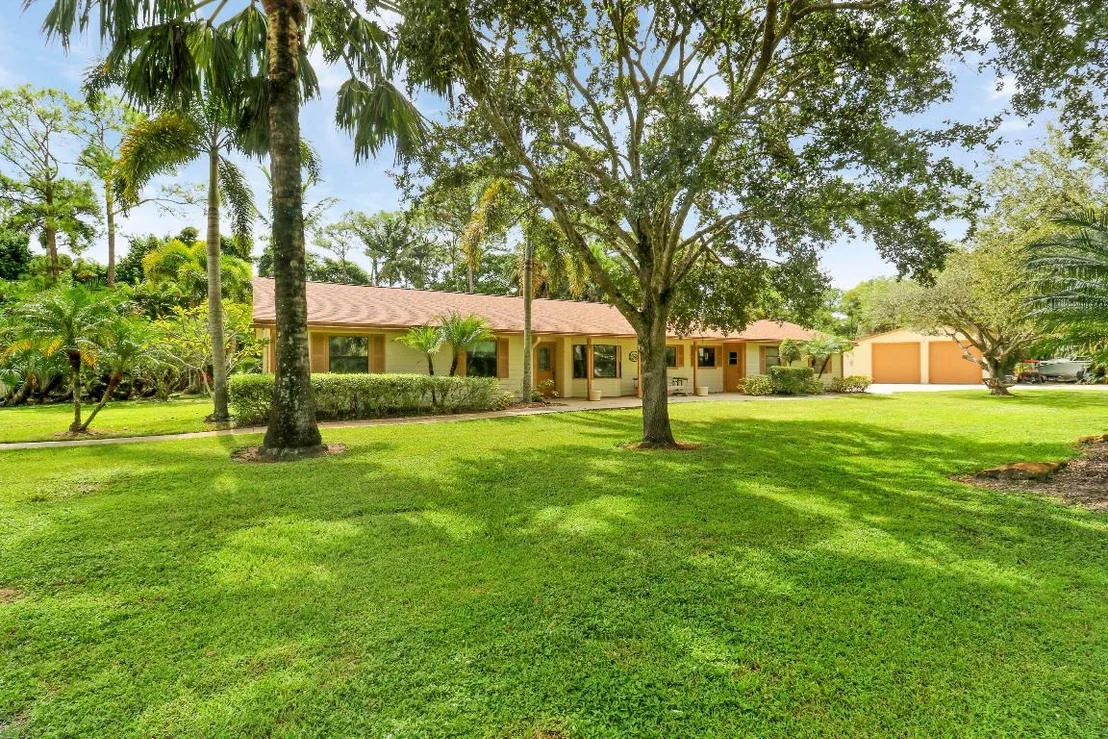Photo of 12818 Old Indiantown Road