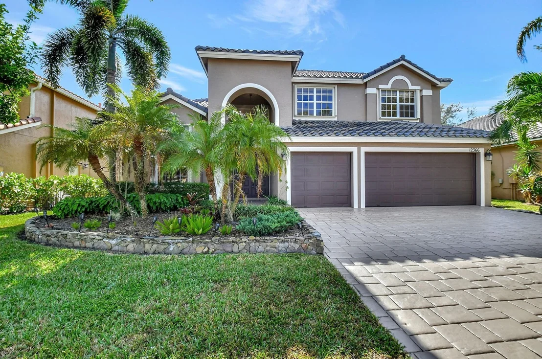 Photo of 12366 Cascades Pointe Drive