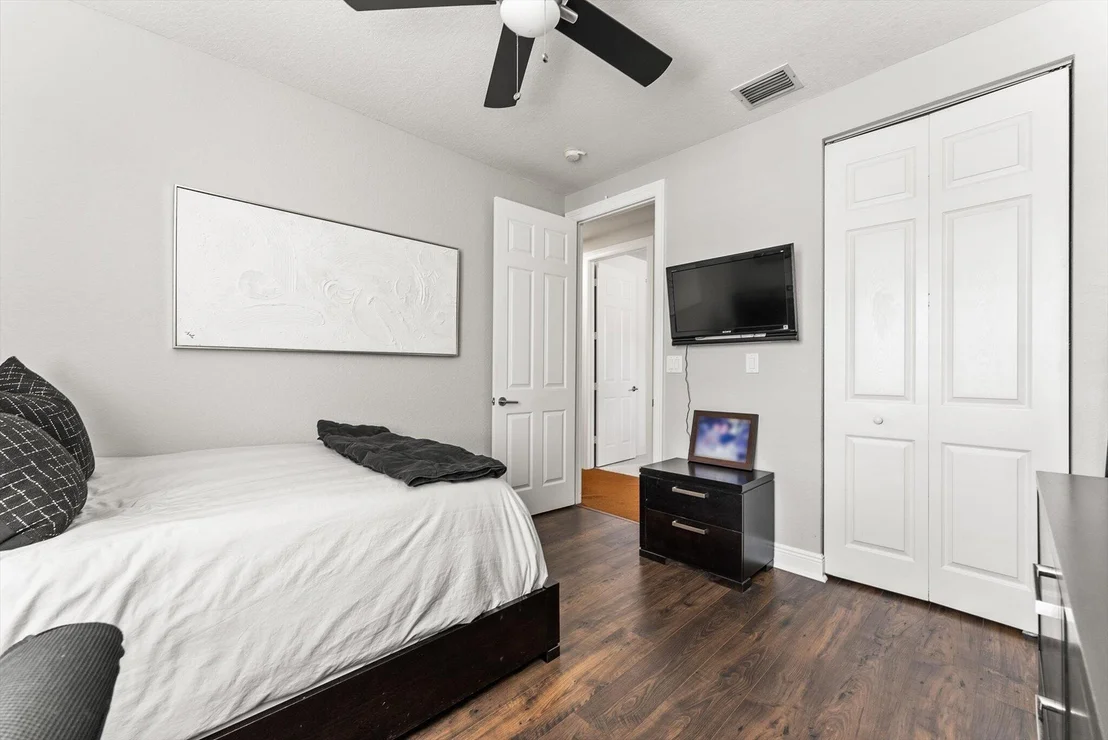 Photo of 19335 Skyridge Circle