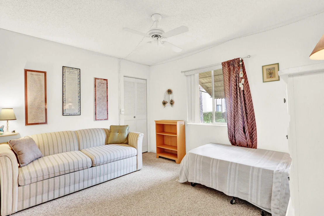 Photo of Unit D1 at 338 Knotty Pine Circle