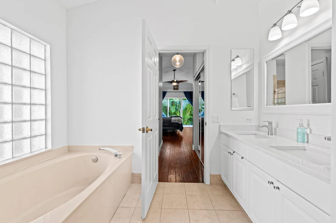 Photo of 7616 Colony Palm Drive