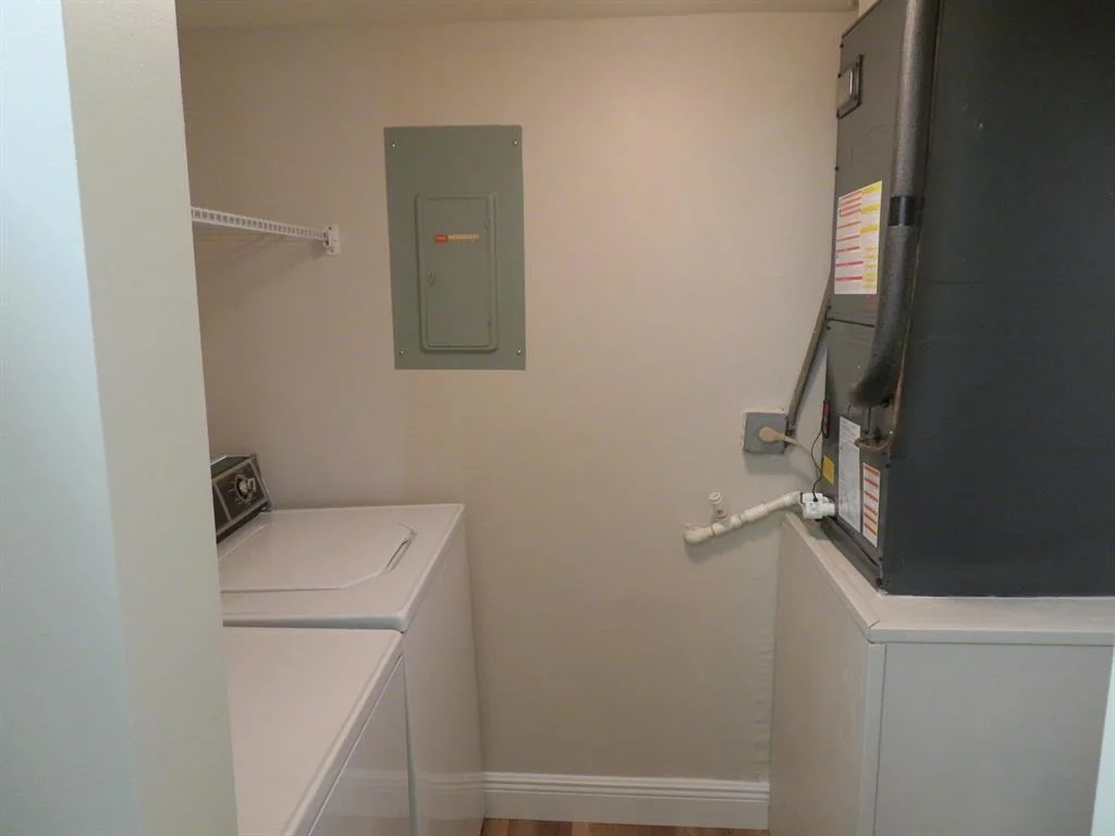 Photo of Unit D1 at 313 Knotty Pine Circle
