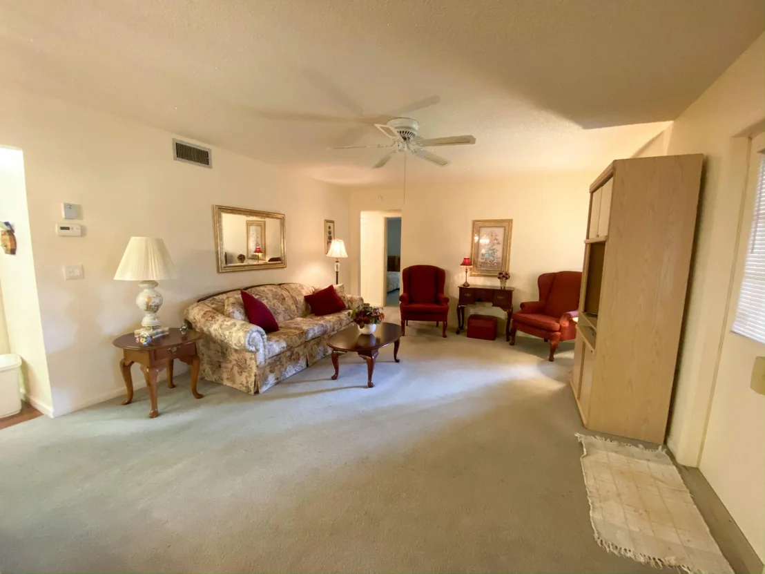 Photo of Unit D2 at 329 Knotty Pine Circle
