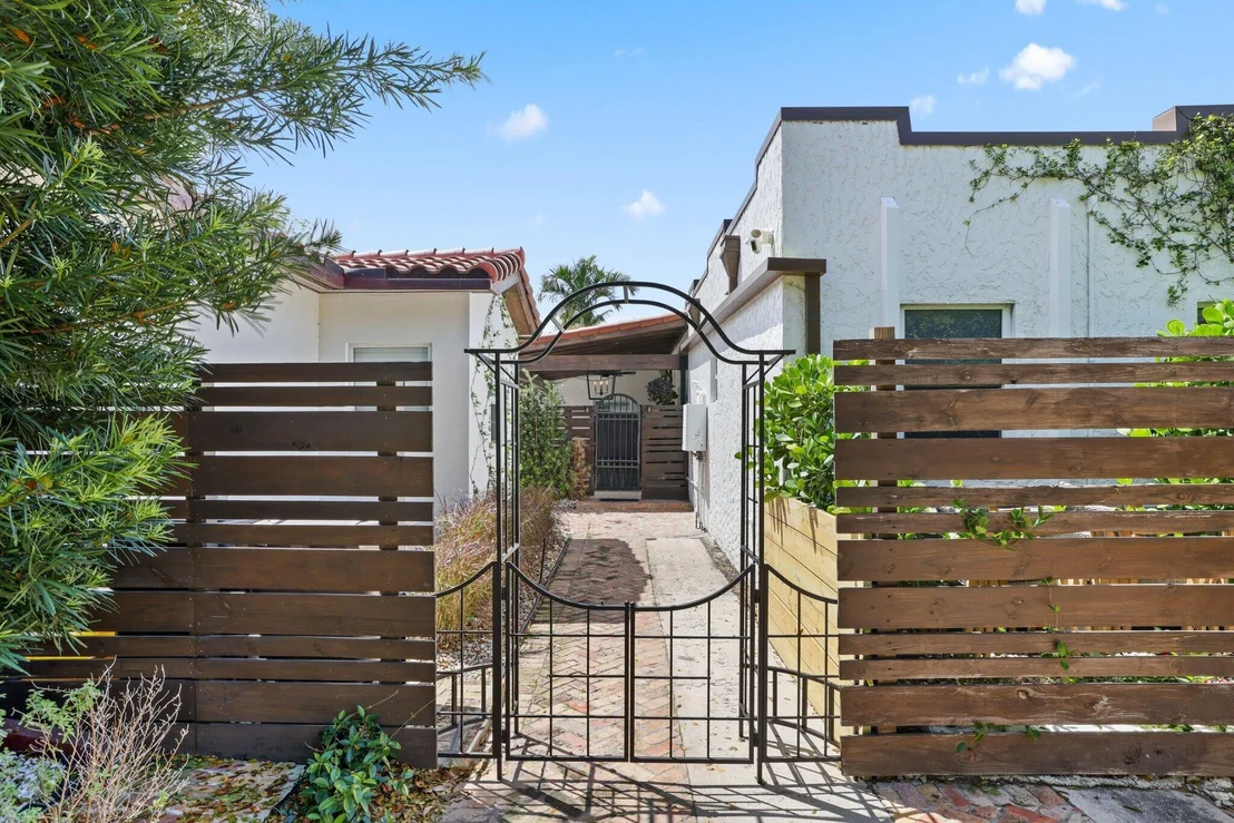 Photo of 706 Sunset Road