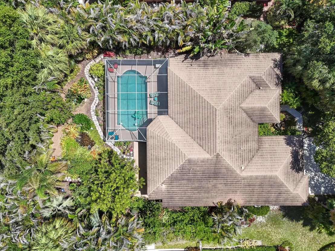 Photo of 153 N River Drive E