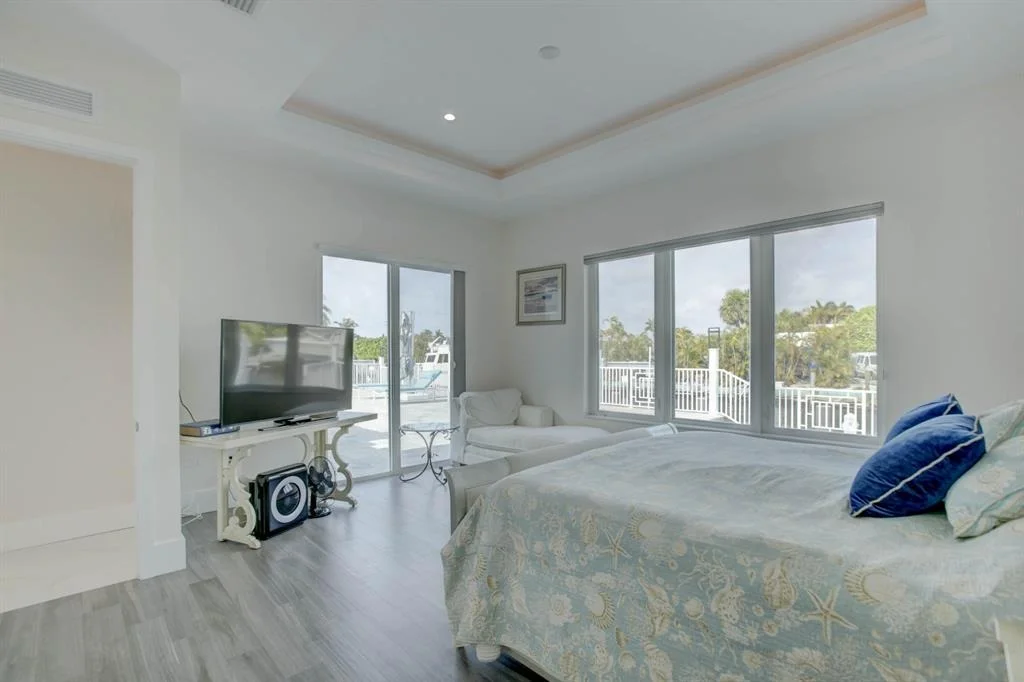 Photo of 4201 NE 30th Terrace