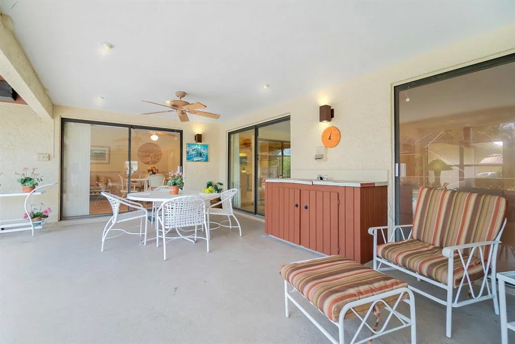 Photo of 5963 Glenbrook Drive