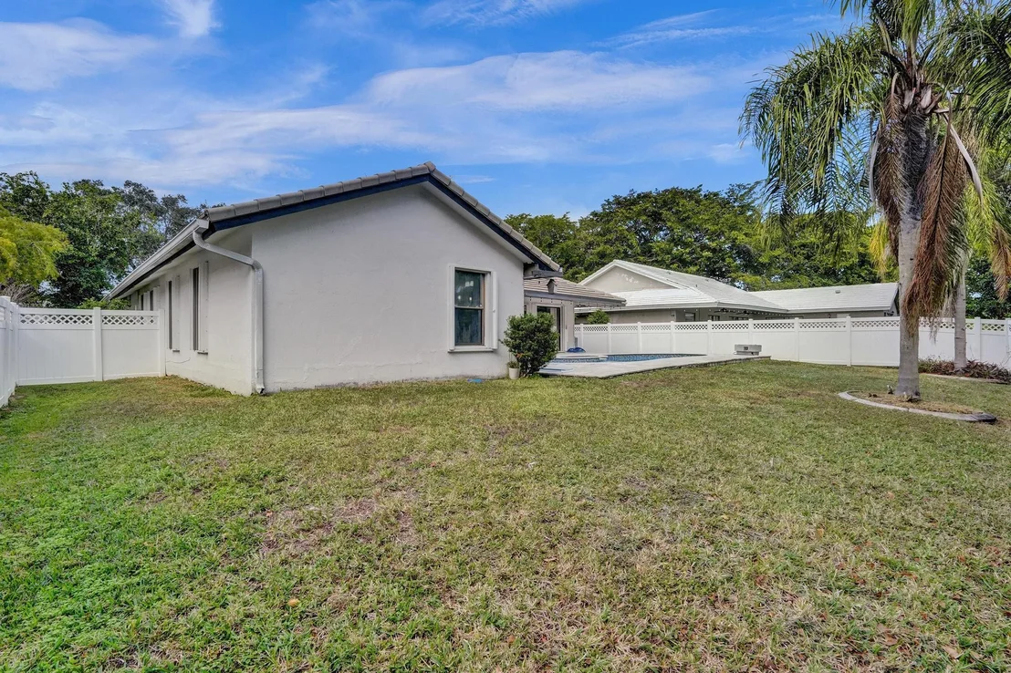 Photo of 3985 NW 73rd Way