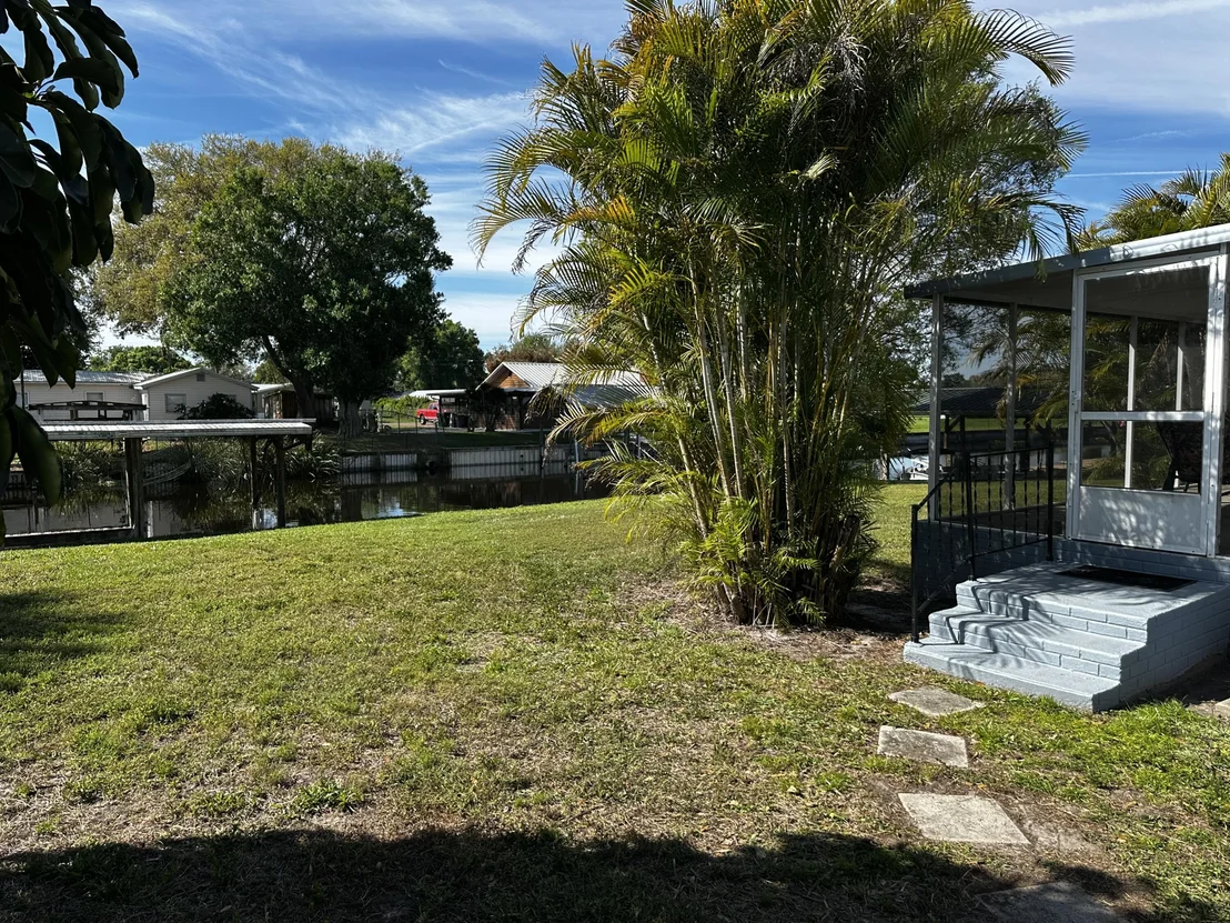 Photo of 2924 SE 25th Street