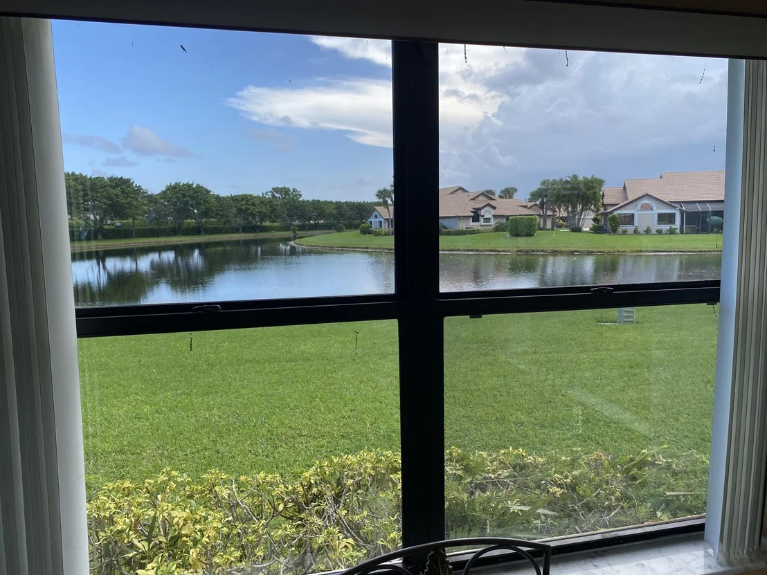 Photo of 7134 Le Chalet Boulevard