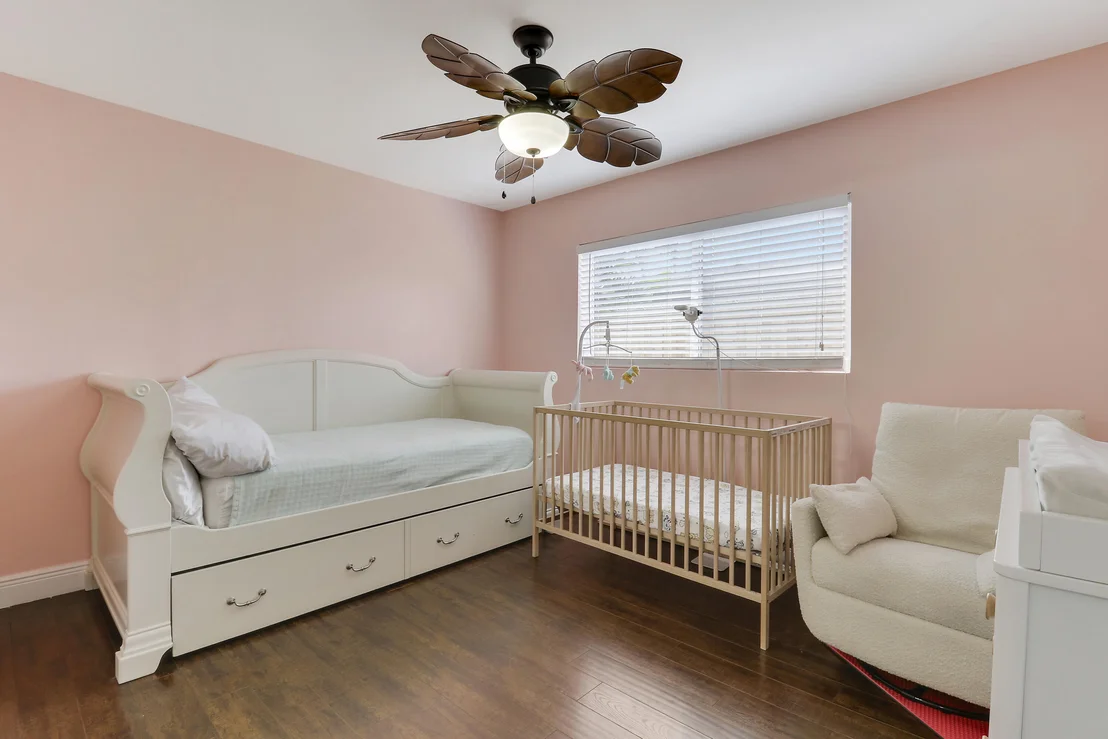 Photo of 532 Riverside Drive