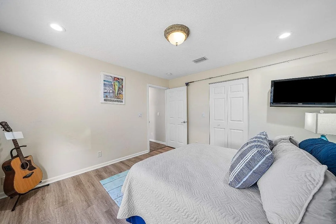 Photo of 18670 SE Lakeside Way
