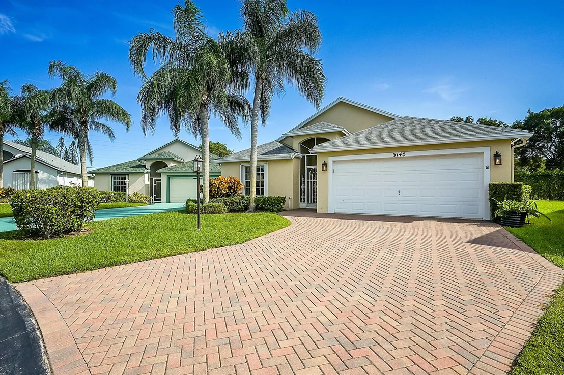 Photo of 5145 Robino Circle
