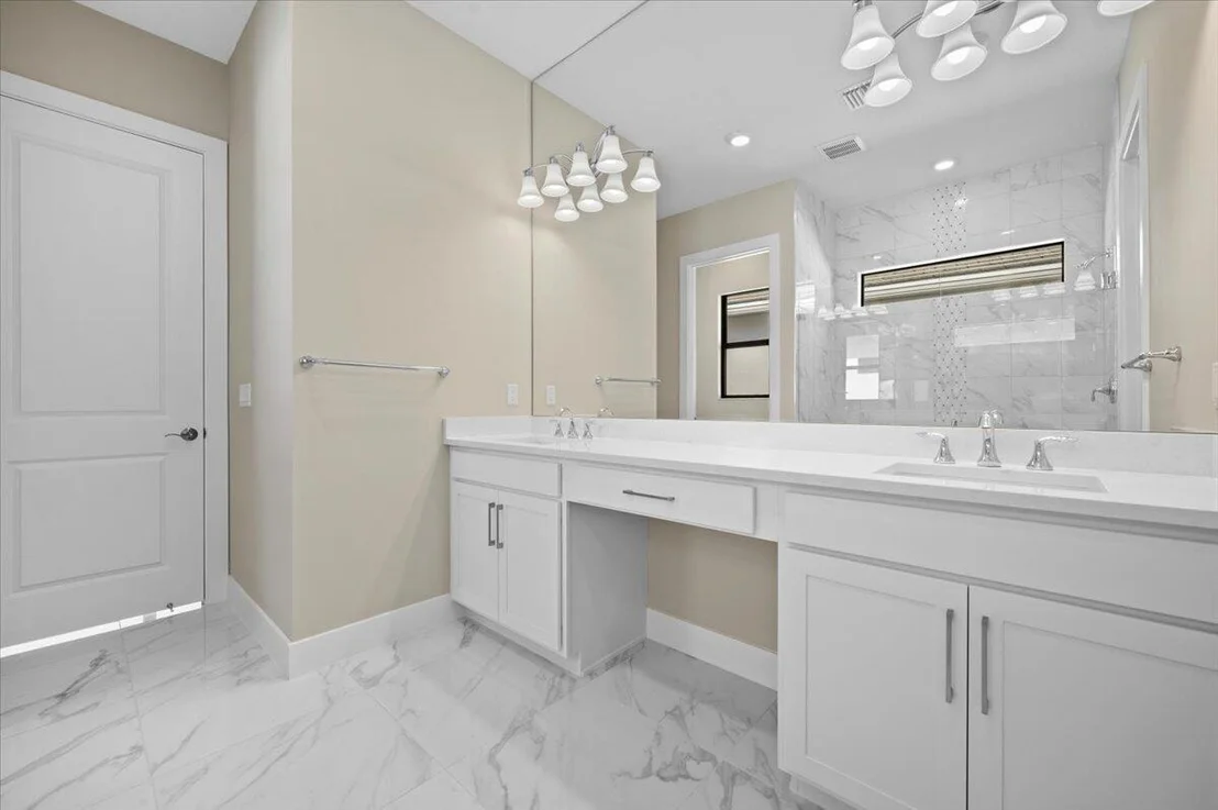 Photo of 15841 Key Biscayne Lane