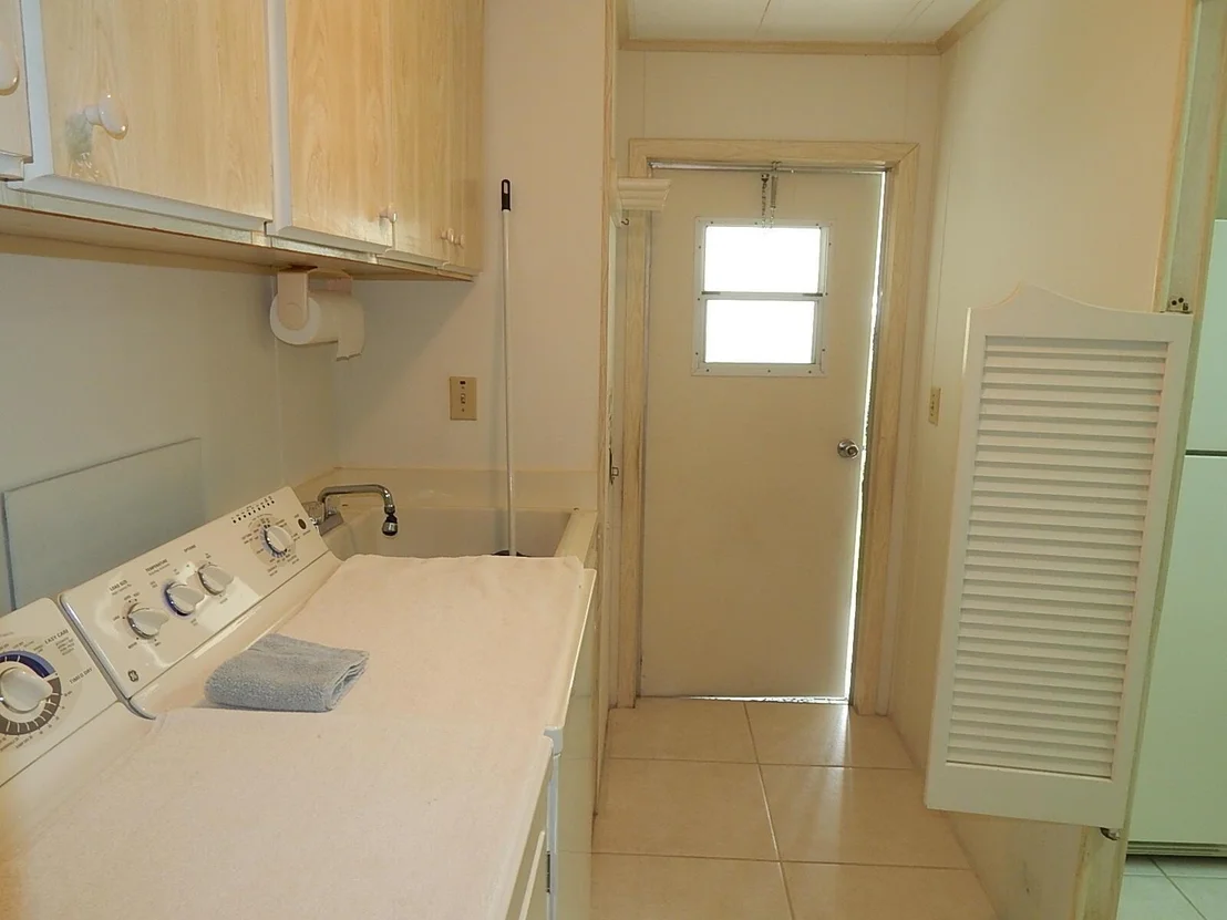 Photo of Unit 31 at 400 N A1a