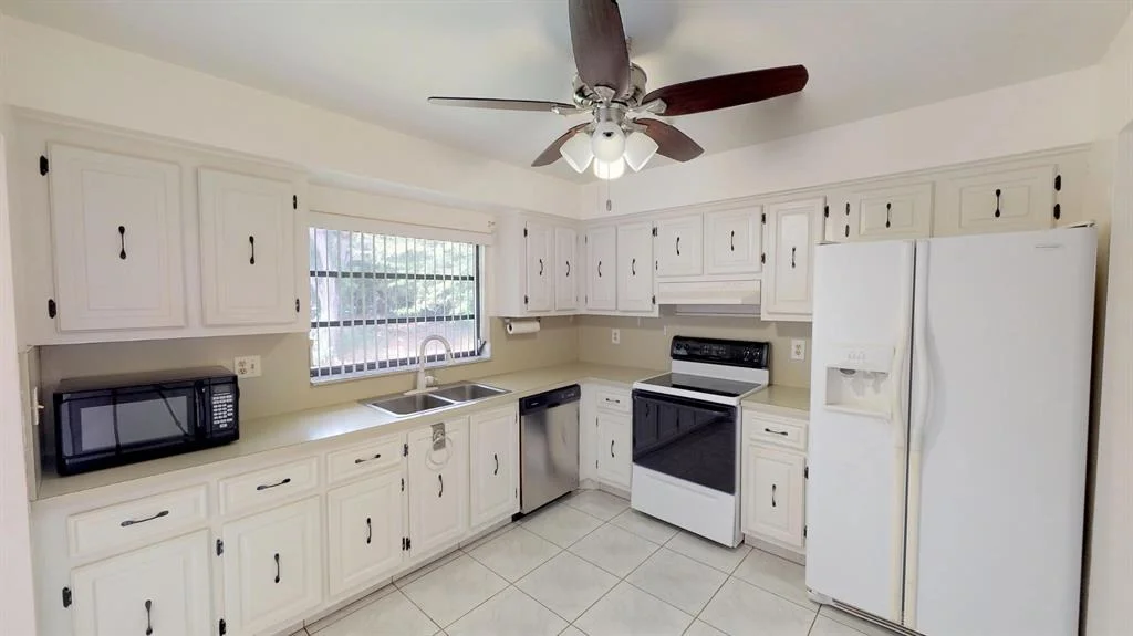 Photo of Unit A at 4944 Equestrian Circle