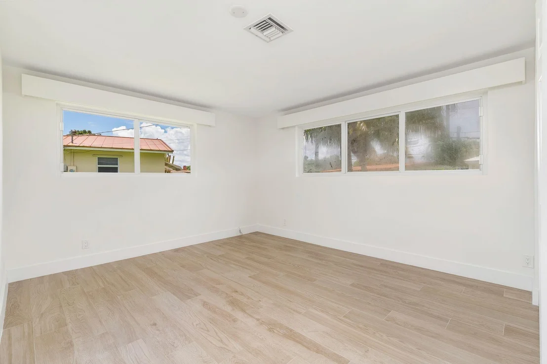 Photo of 7926 Pine Tree Lane