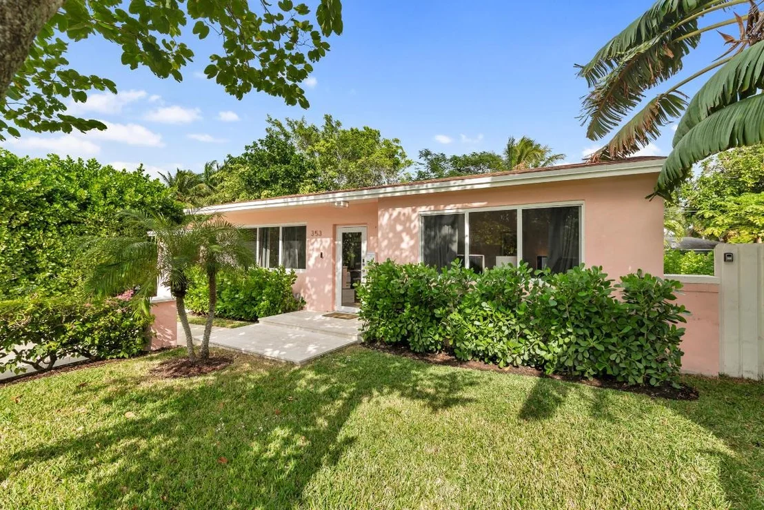 Photo of 353 Gregory Road