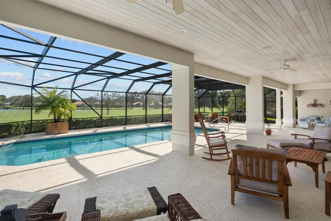 Photo of 6645 SE Barrington Drive