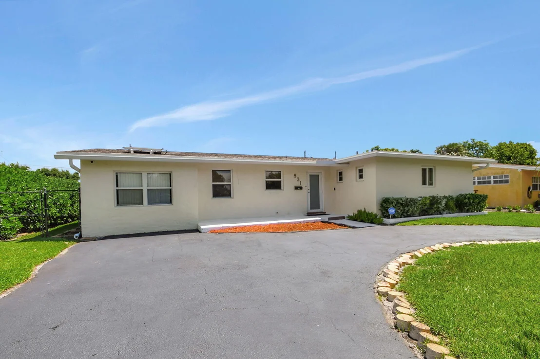 Photo of 831 Evergreen Drive
