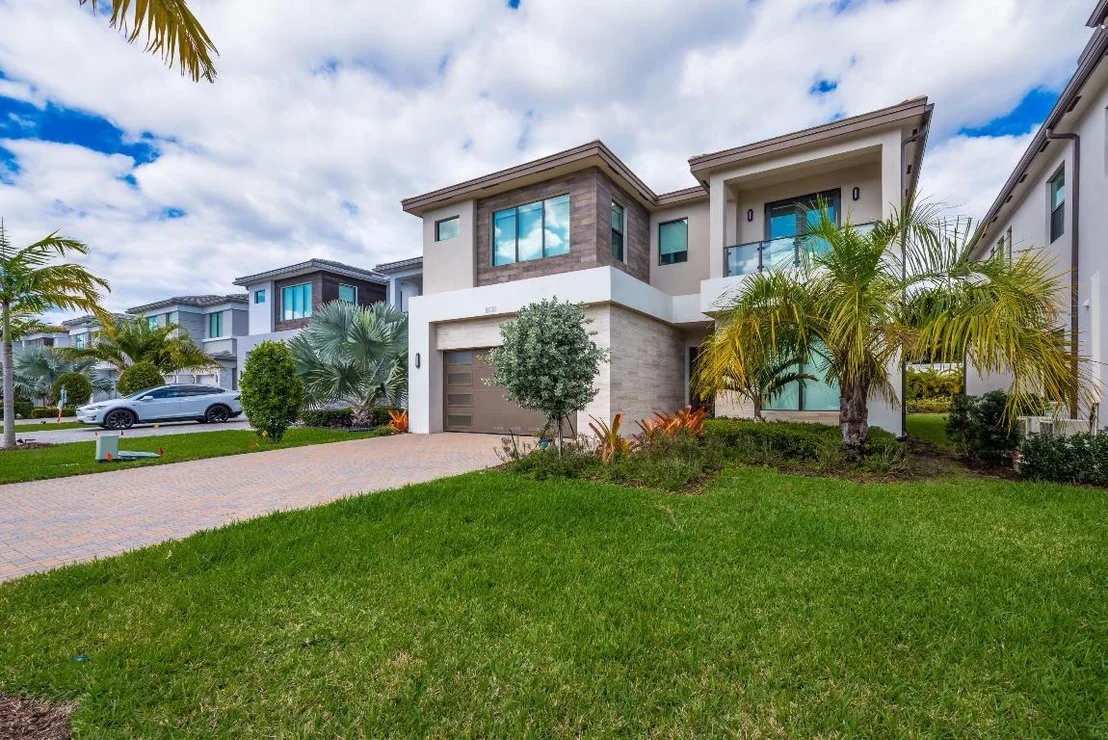 Photo of 8131 Laurel Falls Drive