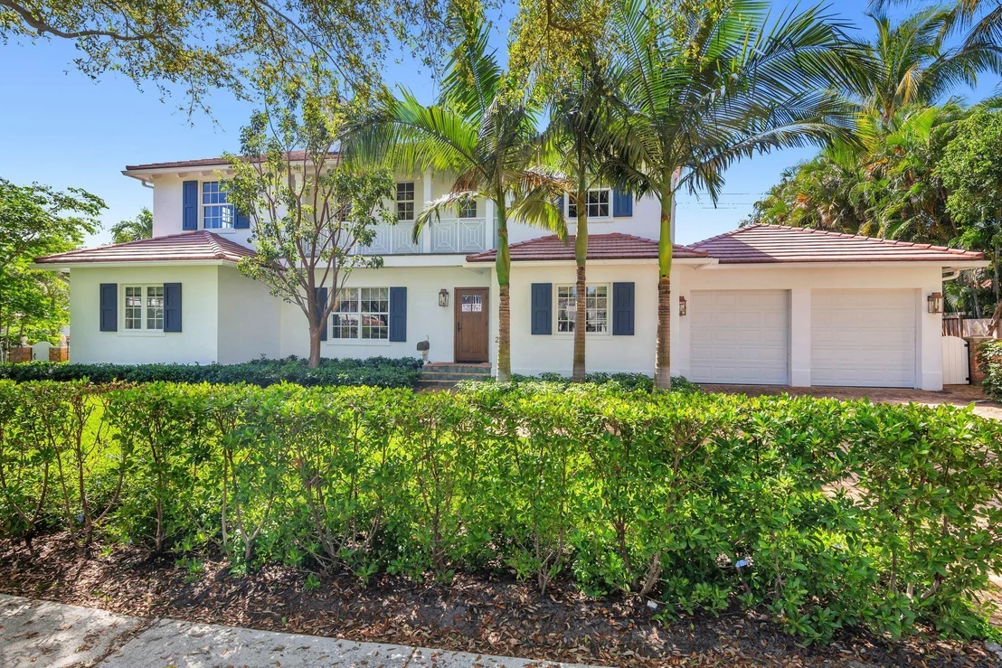 Photo of 220 Dyer Road