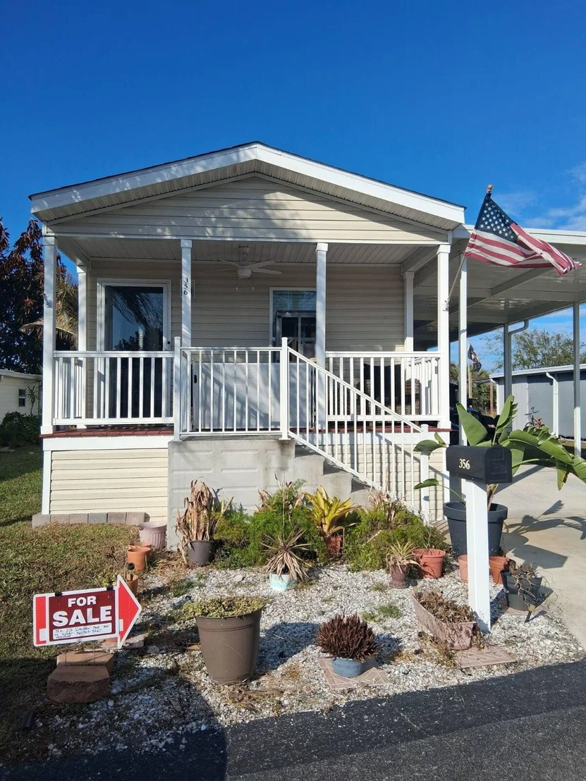 Photo of 356 Mockingbird Avenue