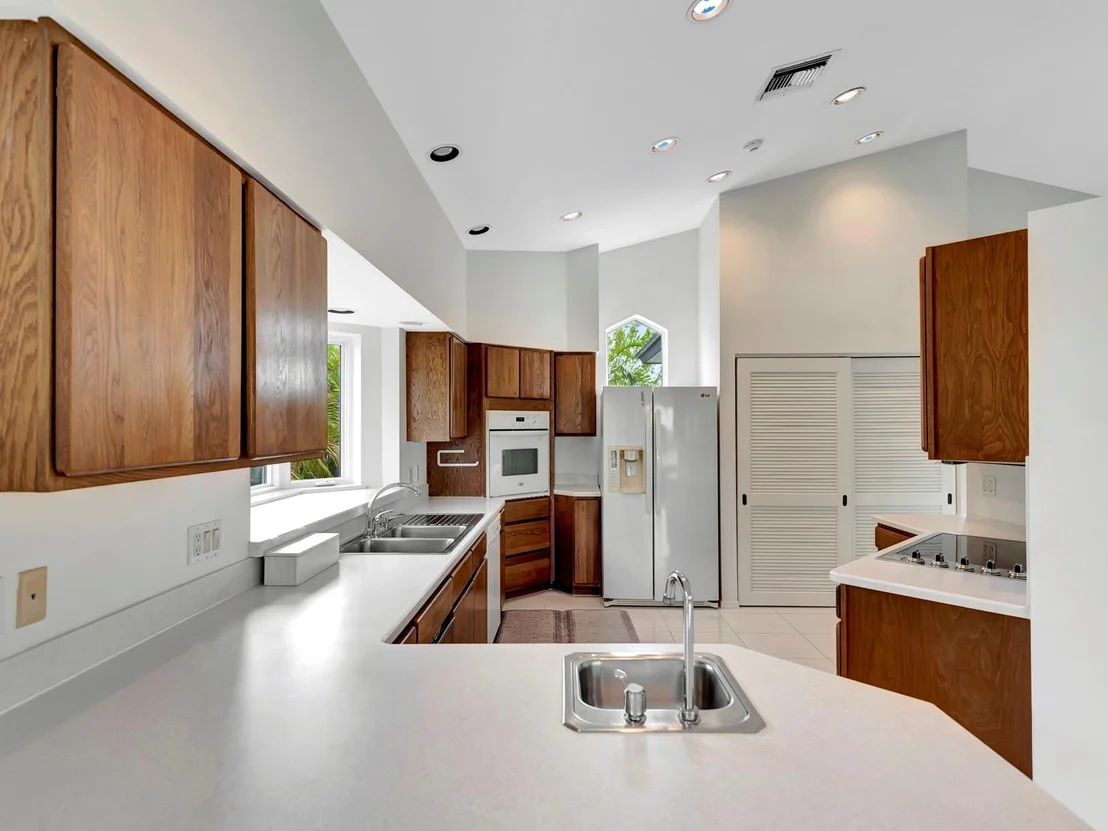 Photo of 1700 Coconut Drive