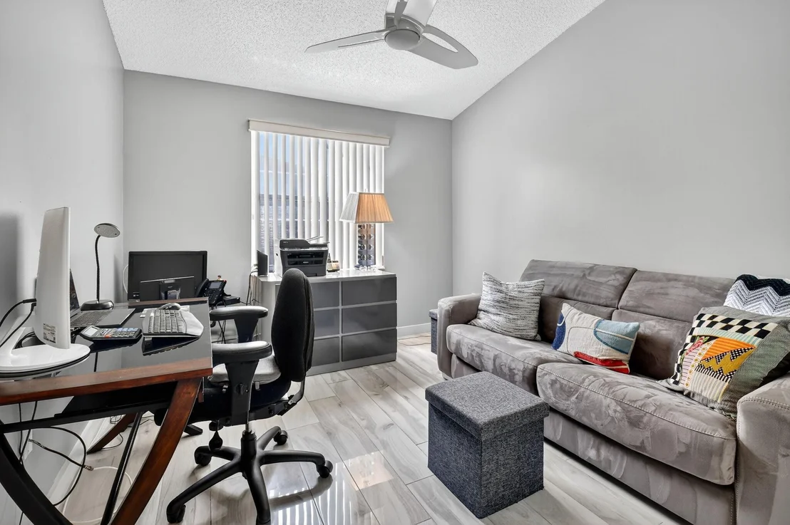Photo of 7844 Ambleside Way