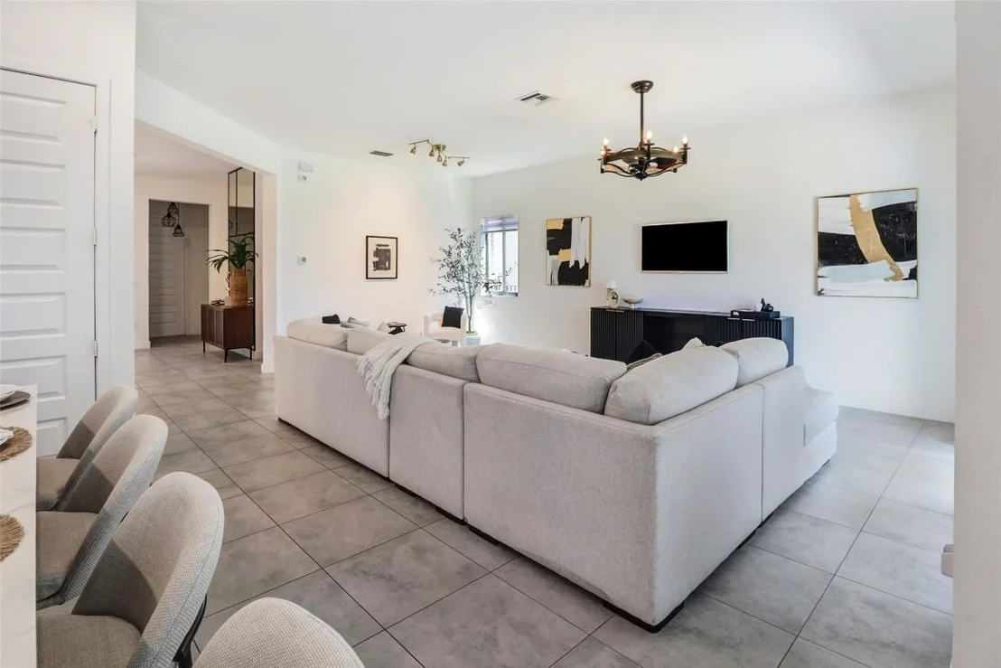 Photo of 8615 Prospect Lane