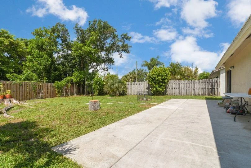 Photo of 6072 Strawberry Lakes Circle
