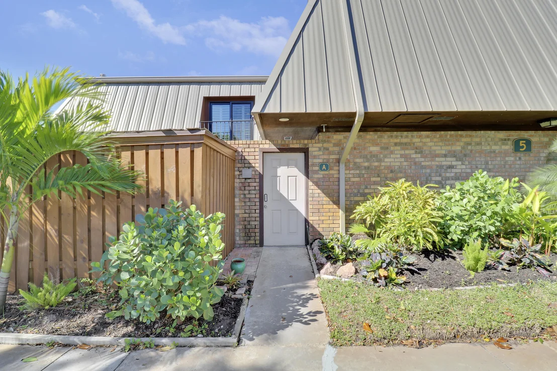 Photo of Unit 5A at 1420 Ocean Way