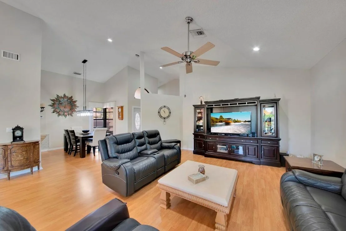 Photo of 19261 Cherry Hills Terrace