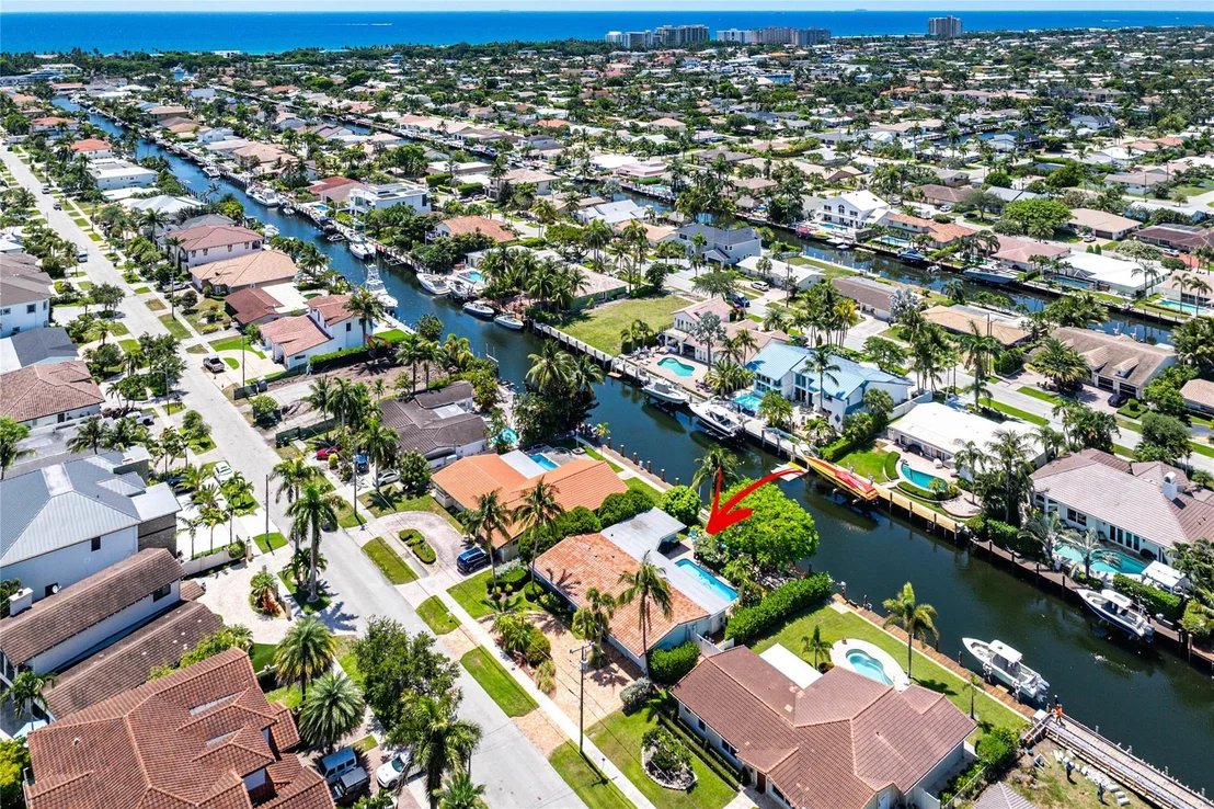 Photo of 2530 NE 48th Street