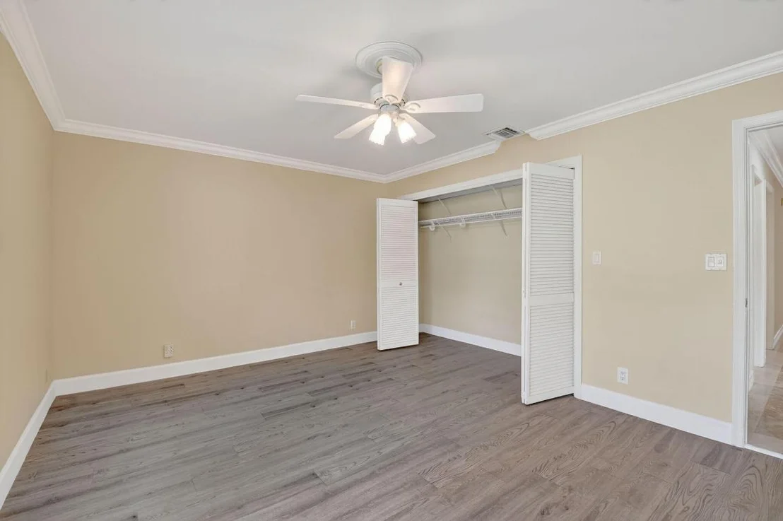 Photo of 5884 Pinebrook Drive