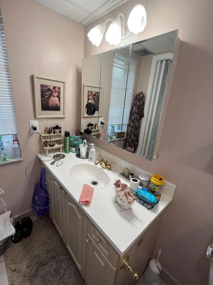 Photo of 24 Capri A