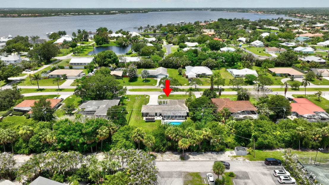 Photo of 2409 NW Everglades Boulevard