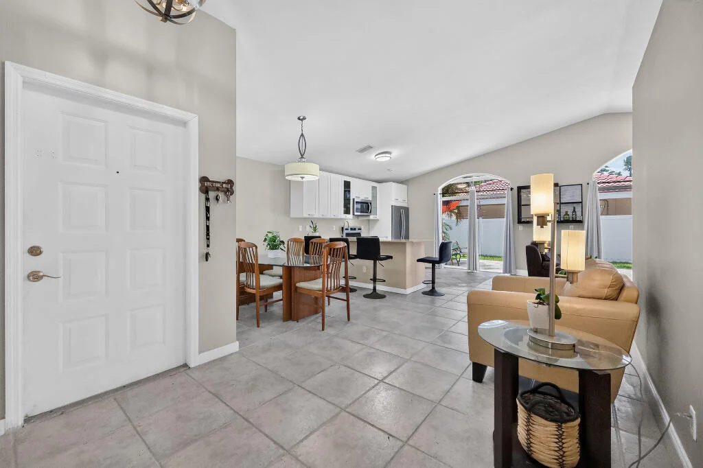 Photo of 922 OPAL Terrace