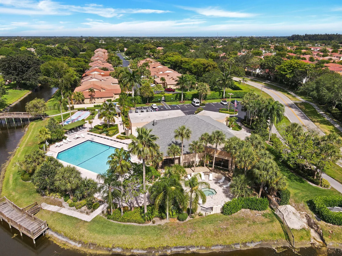 Photo of 10930 Lake Front Place