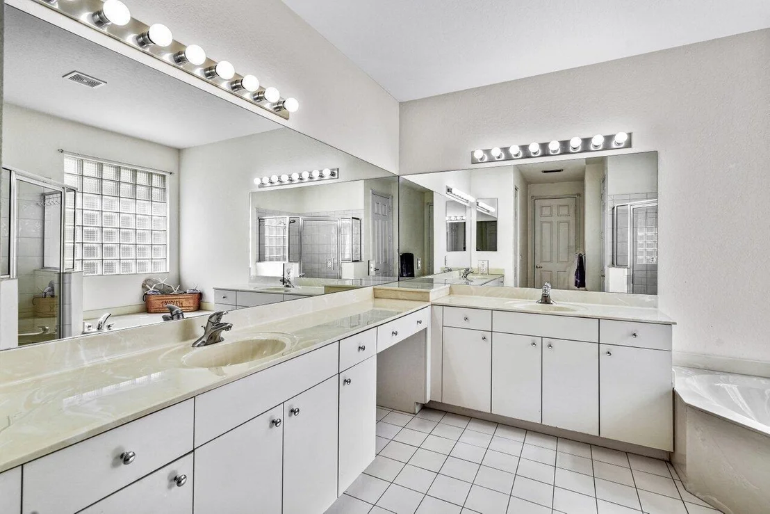 Photo of 9786 Isles Cay Drive