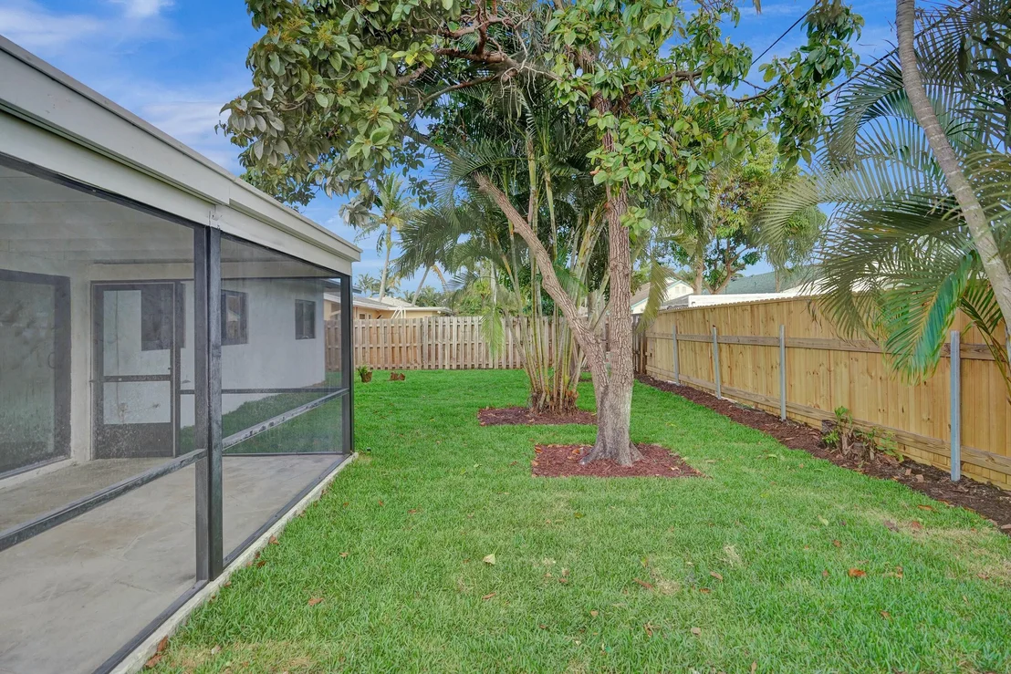 Photo of 728 Heron Drive