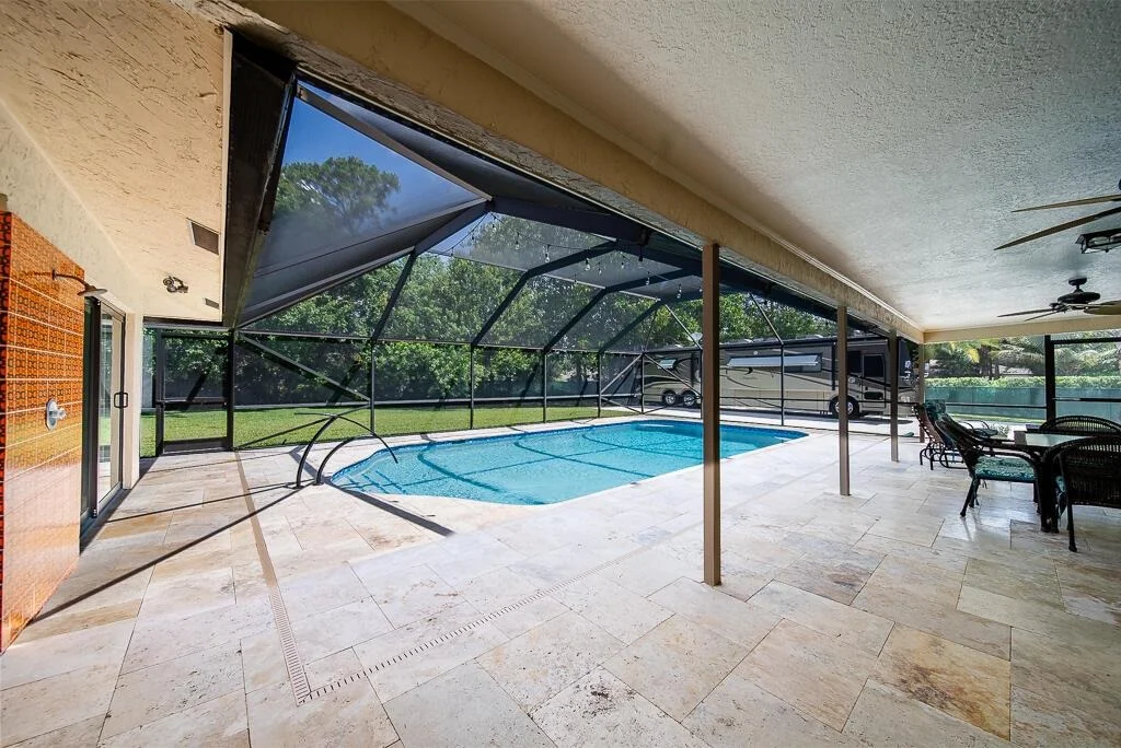 Photo of 12483 Pineacre Lane