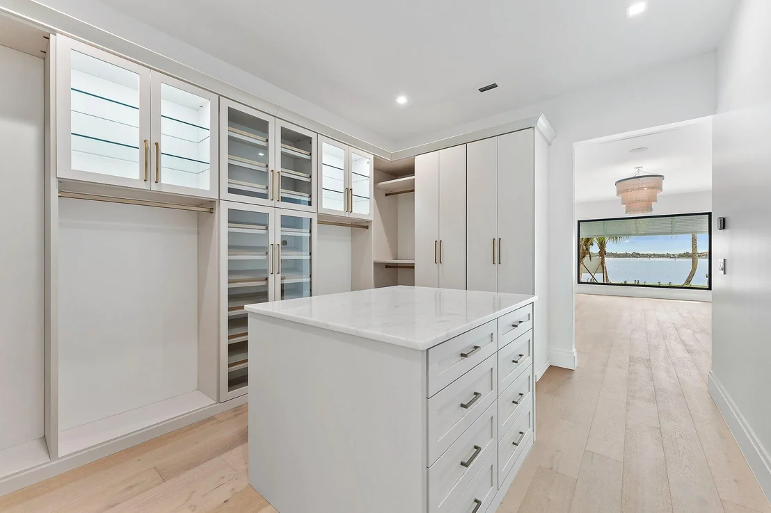 Photo of 21 Bay Harbor Road