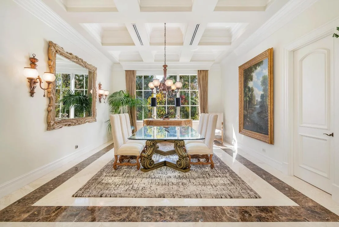 Photo of 19223 Riverside Drive
