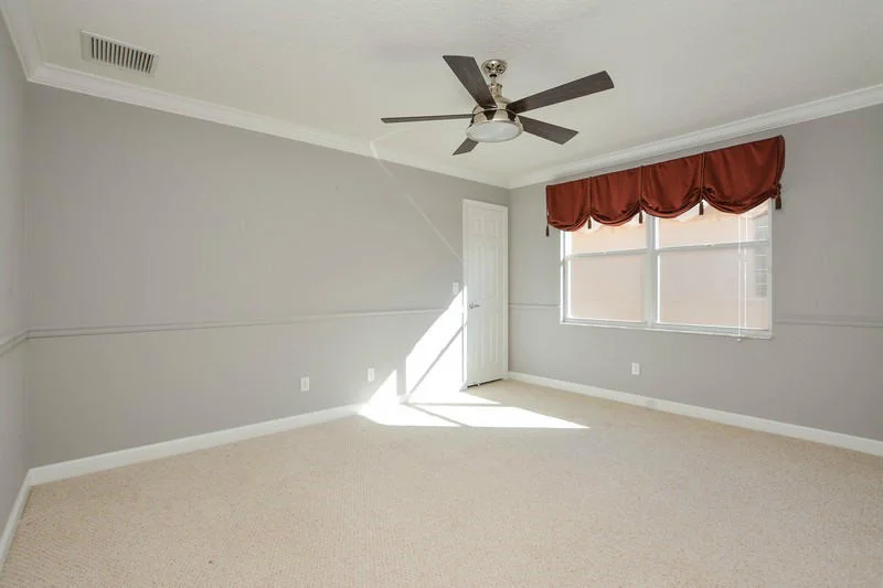 Photo of 1655 E Classical Boulevard